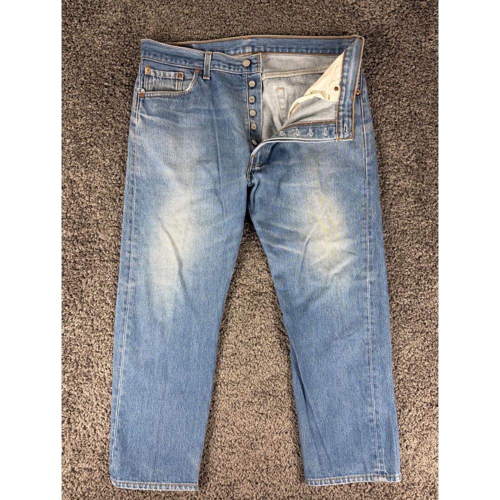 Vintage Levis 501xx Made in USA 1999 Mens Light Wash Button Fly Jeans 38x30